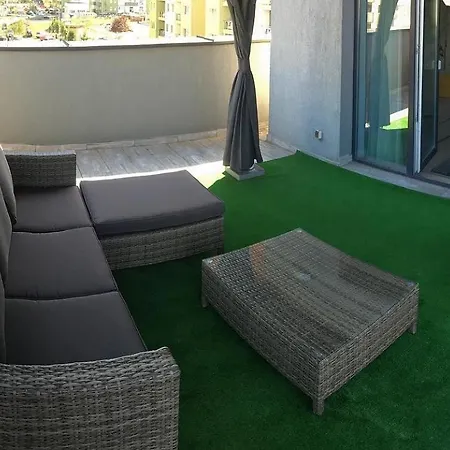 Fantastic Sunset Penthouse דירה